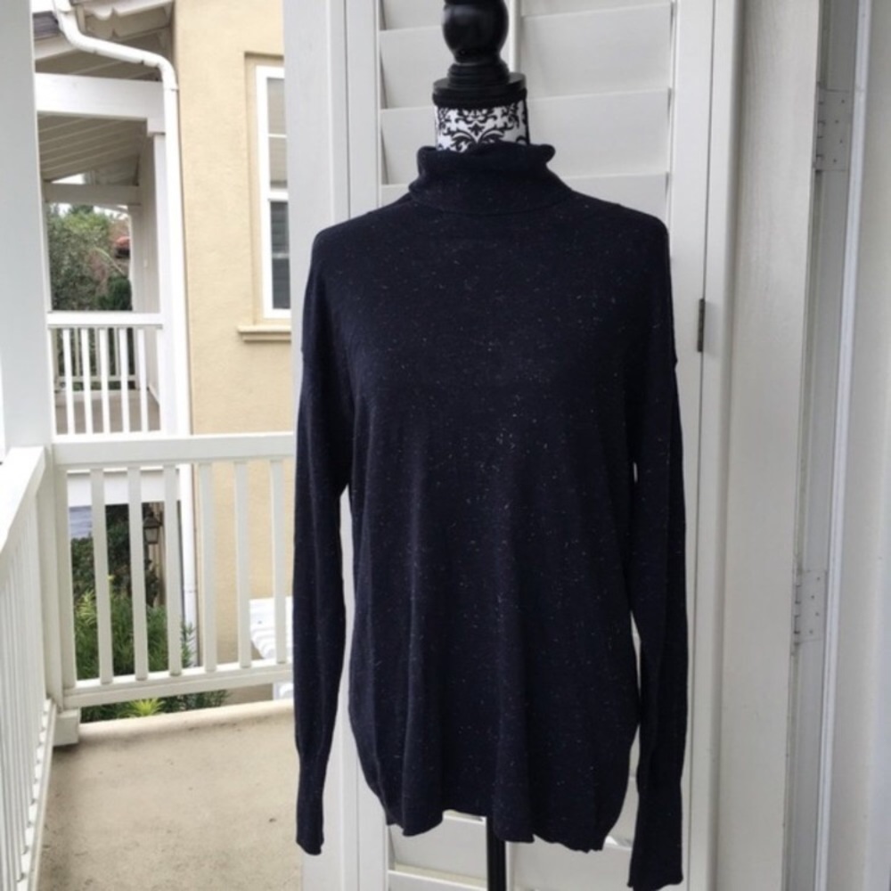 NWT Chelsea28 open back turtleneck sweater